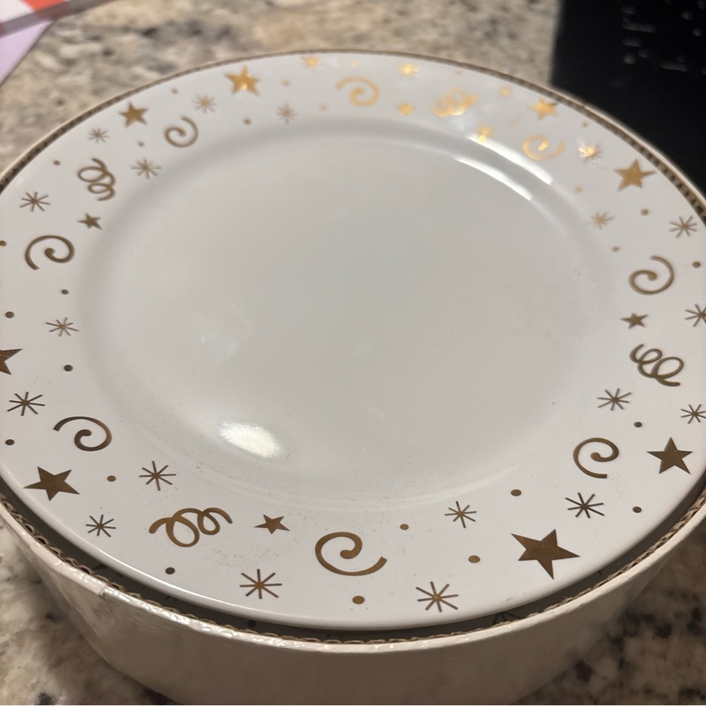 Pampered Chef Dessert Plate Set Of 4 White Gold Celebration Stars